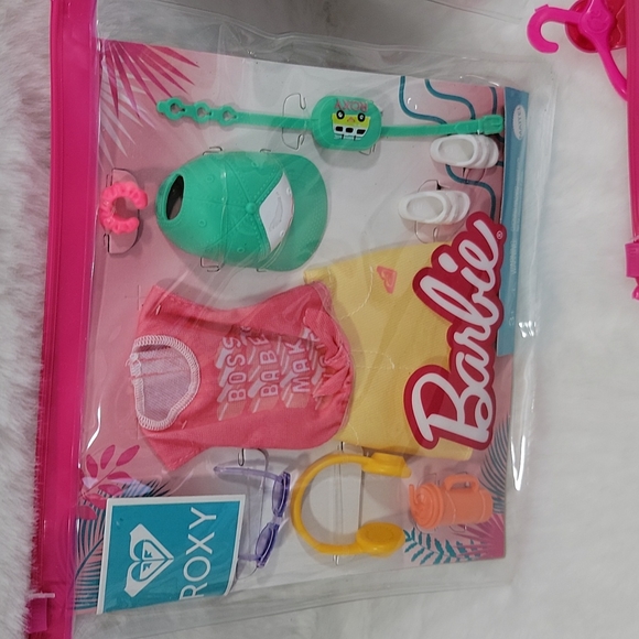 Barbie Clothes Mattel 3 Sets (One Set Roxy) - Picture 2 of 4